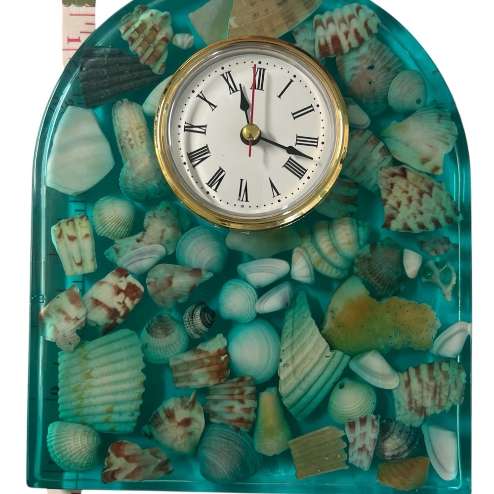 Handmade Epoxy Resin Seashell Accent Clock Gathered from Pensacola Beach, Fl - Picture 8 of 8